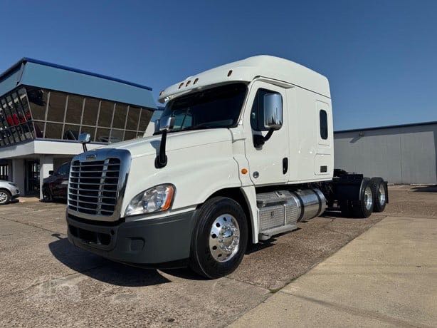 2020 Freightliner cascadia