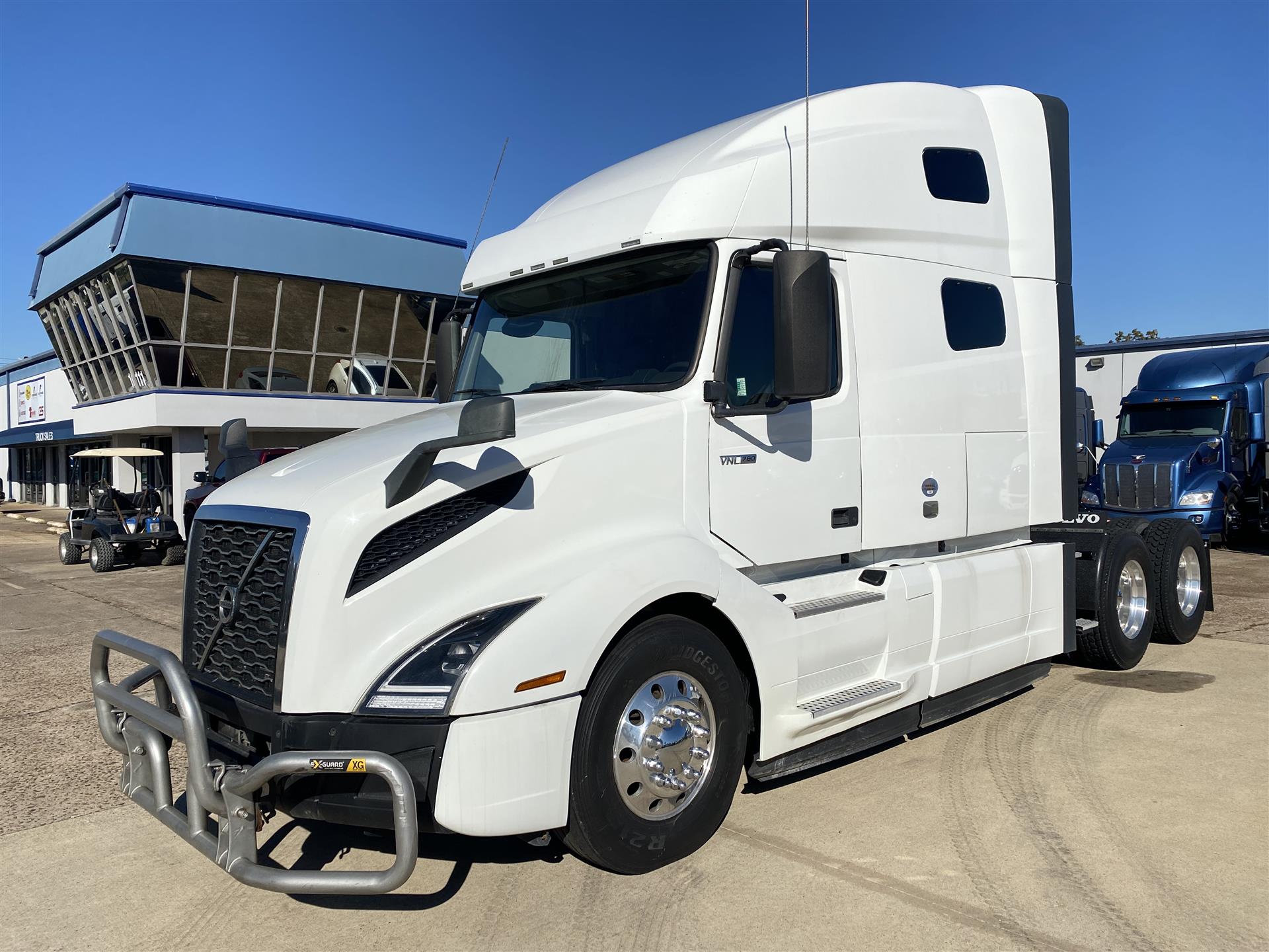 2020 Volvo VNL760