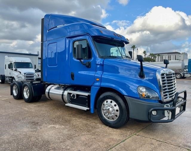 2020 Freightliner cascadia