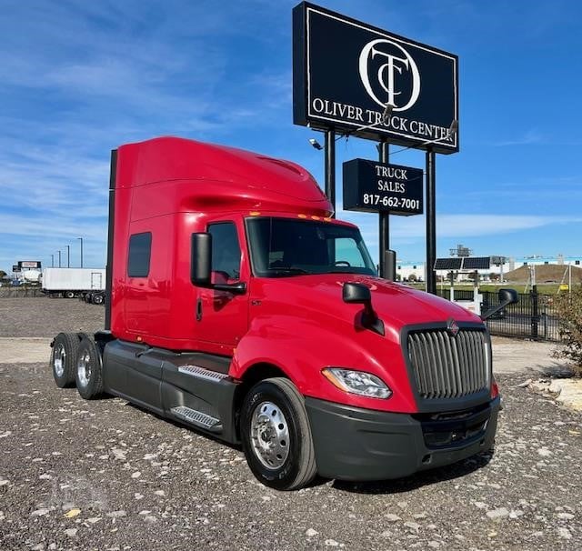 2020 International LT625