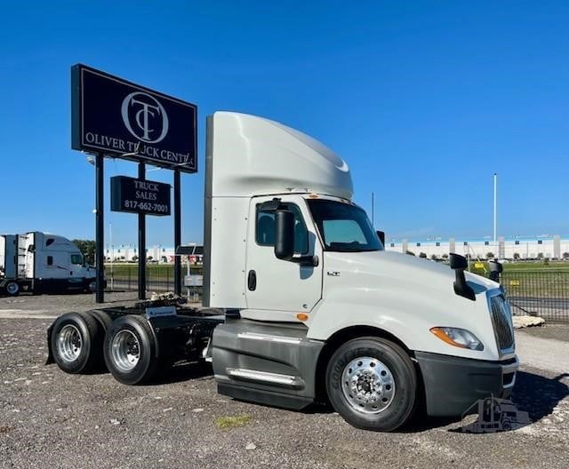 2021 International LT625