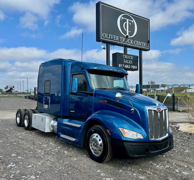 2022 Peterbilt 579
