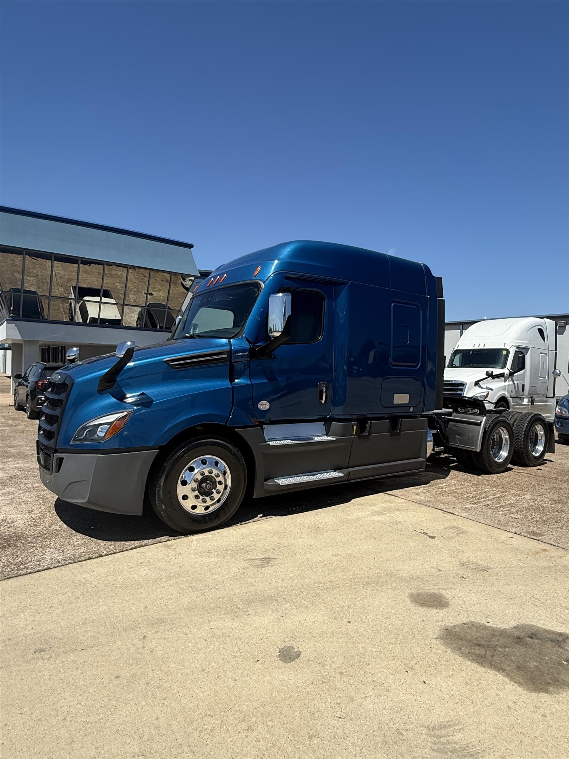 2022 Freightliner Cascadia 126