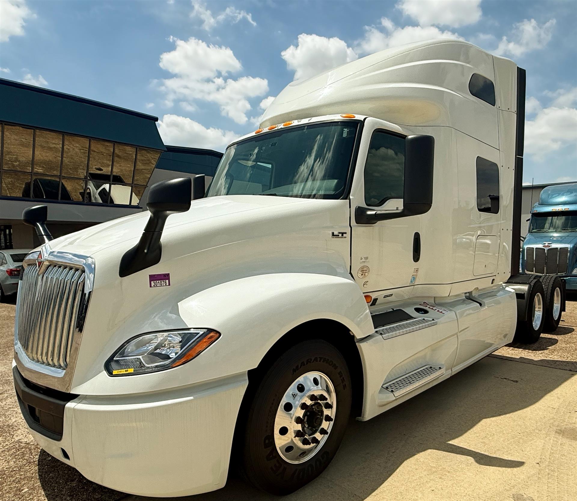 2022 International LT625