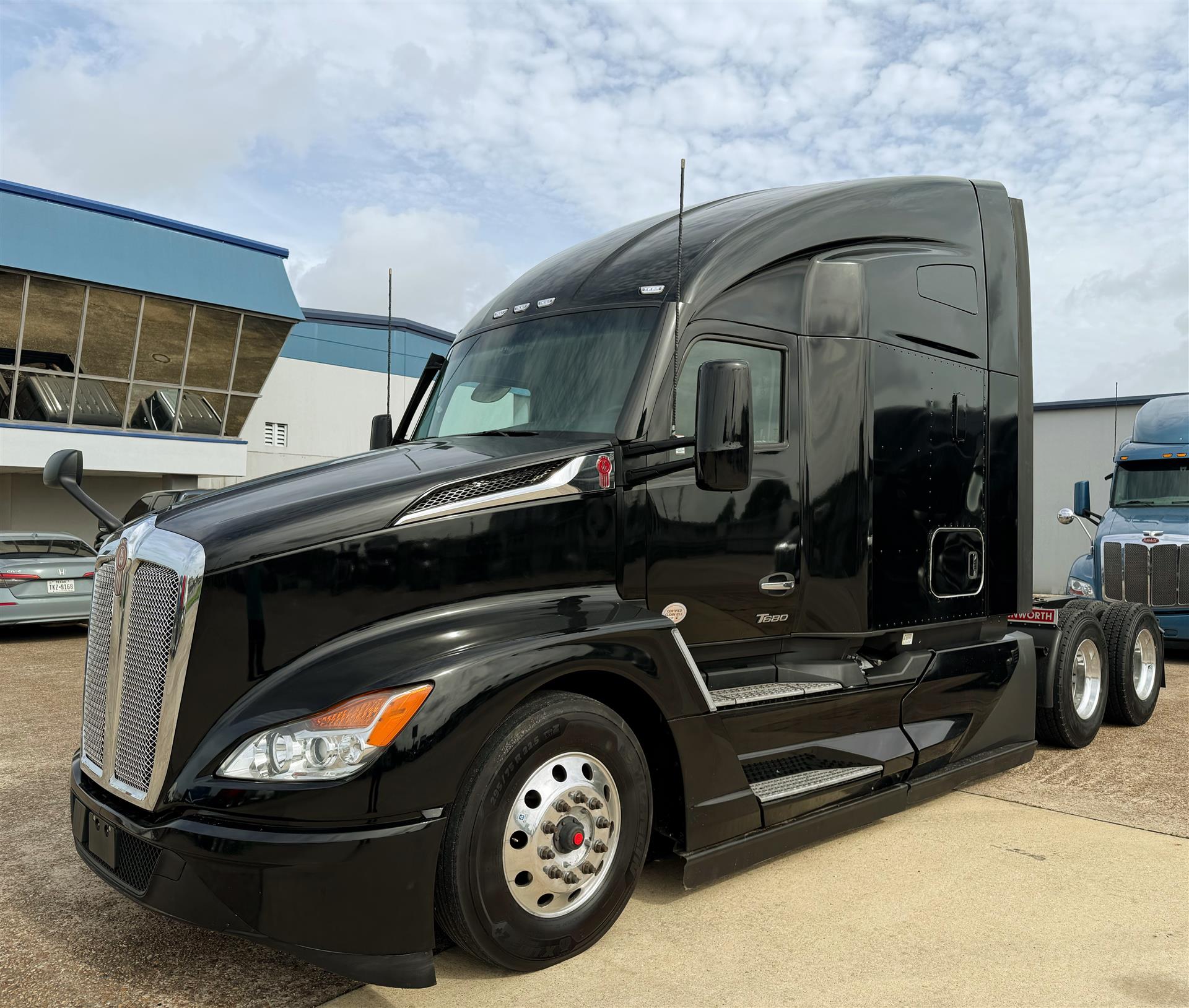 2023 Kenworth T680 Aerodyne
