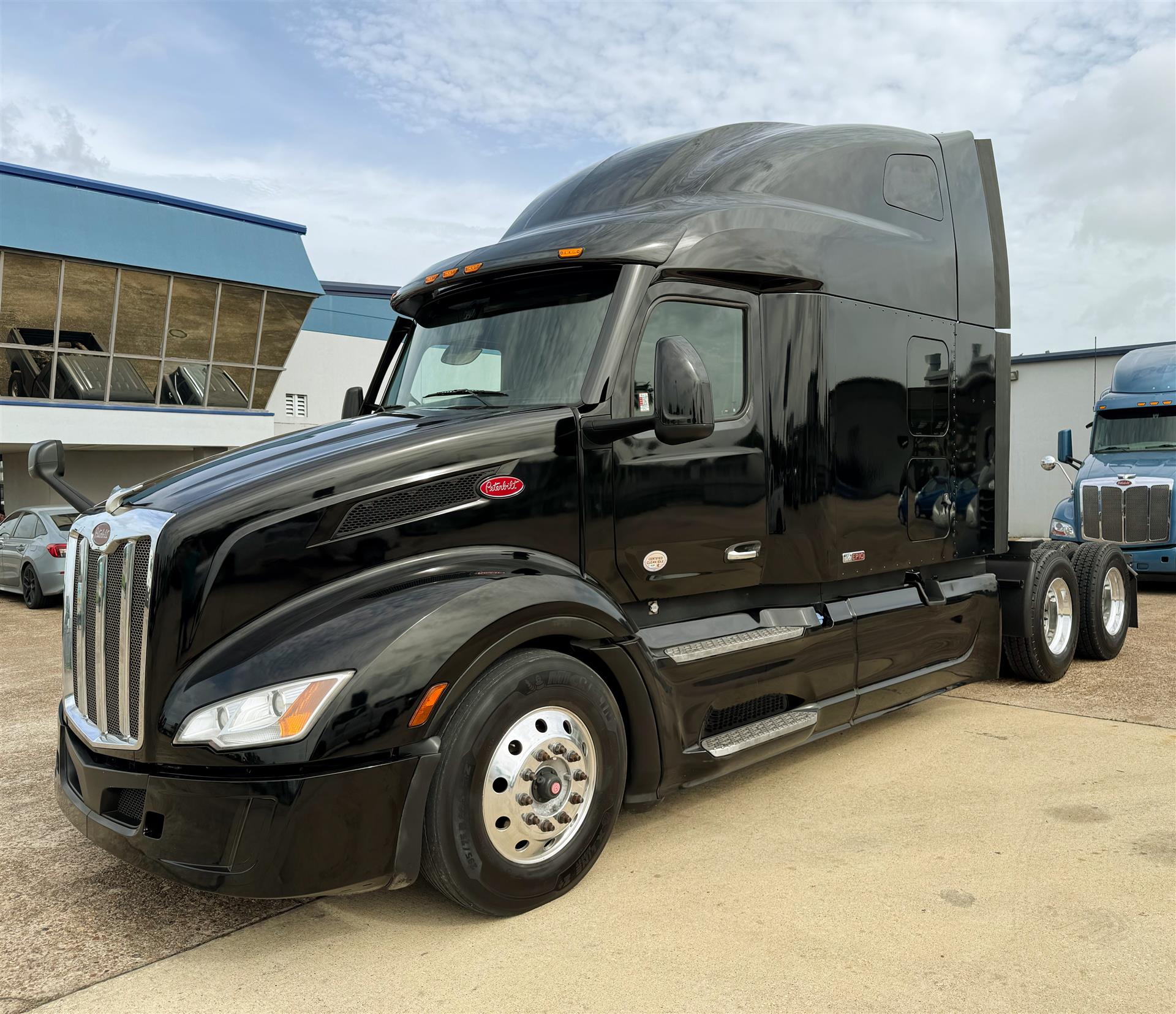 2023 Peterbilt 579