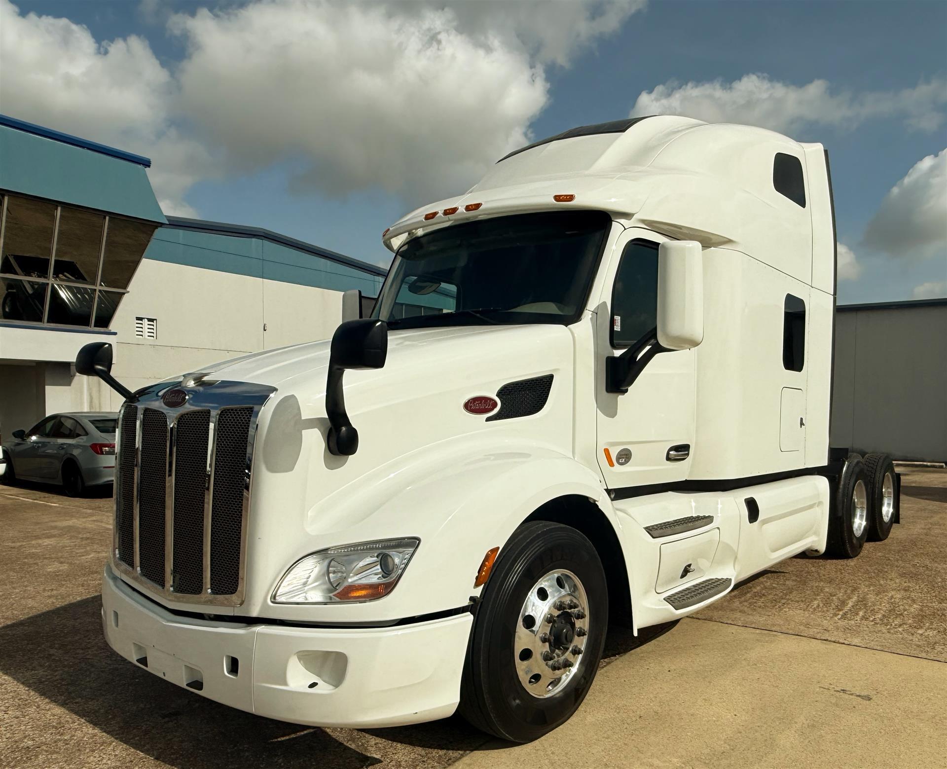 2022 Peterbilt 579