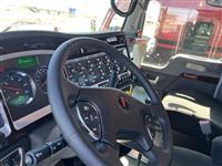 2025 Kenworth W900L