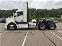 2025 Kenworth T680