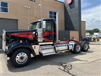 2025 Kenworth W900L