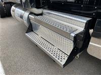 2025 Kenworth W900L