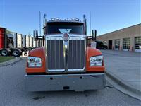 2025 Kenworth W990