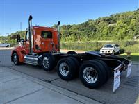 2025 Kenworth W990