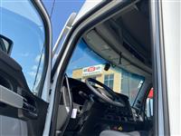 2025 Kenworth T680