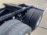 2025 Kenworth T880