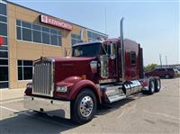 2025 Kenworth W900L