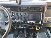2025 Kenworth W900L