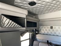 2025 Kenworth W900L