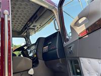 2025 Kenworth W900L