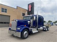 2025 Kenworth W900L