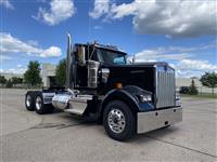 2025 Kenworth W900