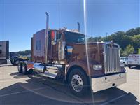 2025 Kenworth W900L