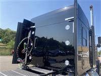 2025 Kenworth W900L