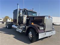 2025 Kenworth W900L