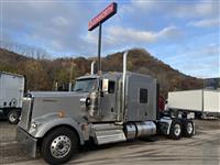 2025 Kenworth W900L