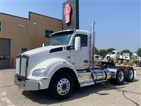 2025 Kenworth T880