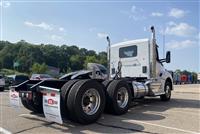 2025 Kenworth T880