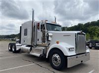 2025 Kenworth W900L