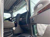 2025 Kenworth W900L