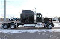 2023 Kenworth W900