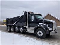 2025 Kenworth T880