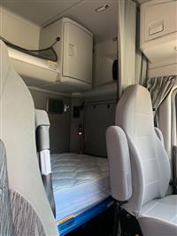 2022 Kenworth T680