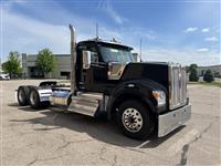 2026 Kenworth W990