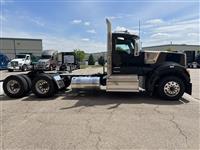 2026 Kenworth W990