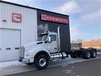 2025 Kenworth T880