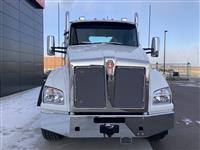 2025 Kenworth T880