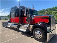 2022 Kenworth W900L