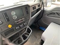 2023 Kenworth T280