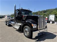2026 Kenworth W990