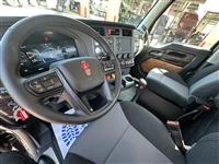 2026 Kenworth W990