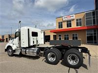 2026 Kenworth T880