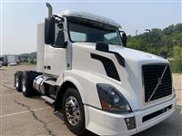 2018 Volvo VNL64T300