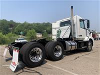 2018 Volvo VNL64T300
