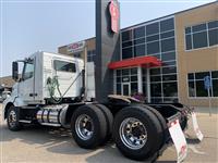 2018 Volvo VNL64T300