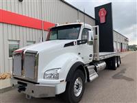 2025 Kenworth T880
