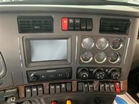 2025 Kenworth T880